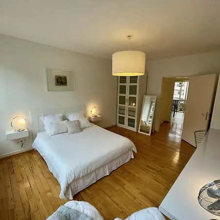 Hyper Centre Place Kleber 66 M2 아파트 *